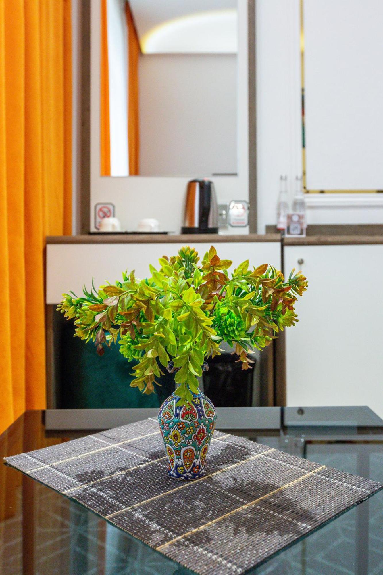 Alba Hotel & Spa Баку Екстер'єр фото A bouquet of laurel leaves